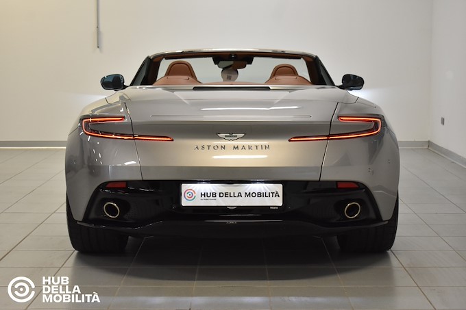 ASTON MARTIN DB12 V8 Volante